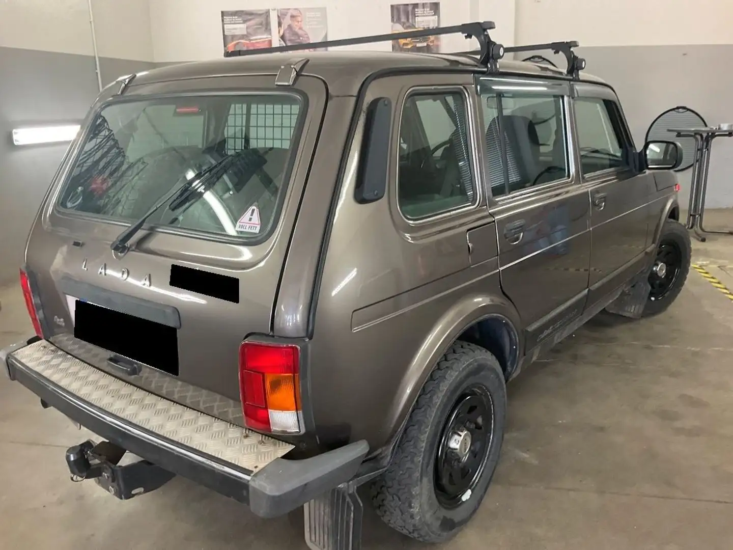 Lada Taiga Niva Taiga 5-trg. Basis 4x4 Klima Dotz A/T LED Grigio - 2