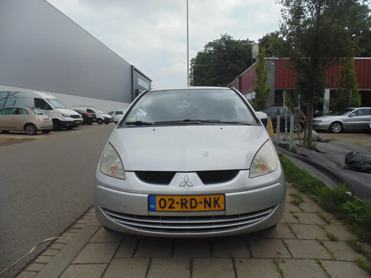 Mitsubishi Colt 1.3 Invite 2005 Grau - 1