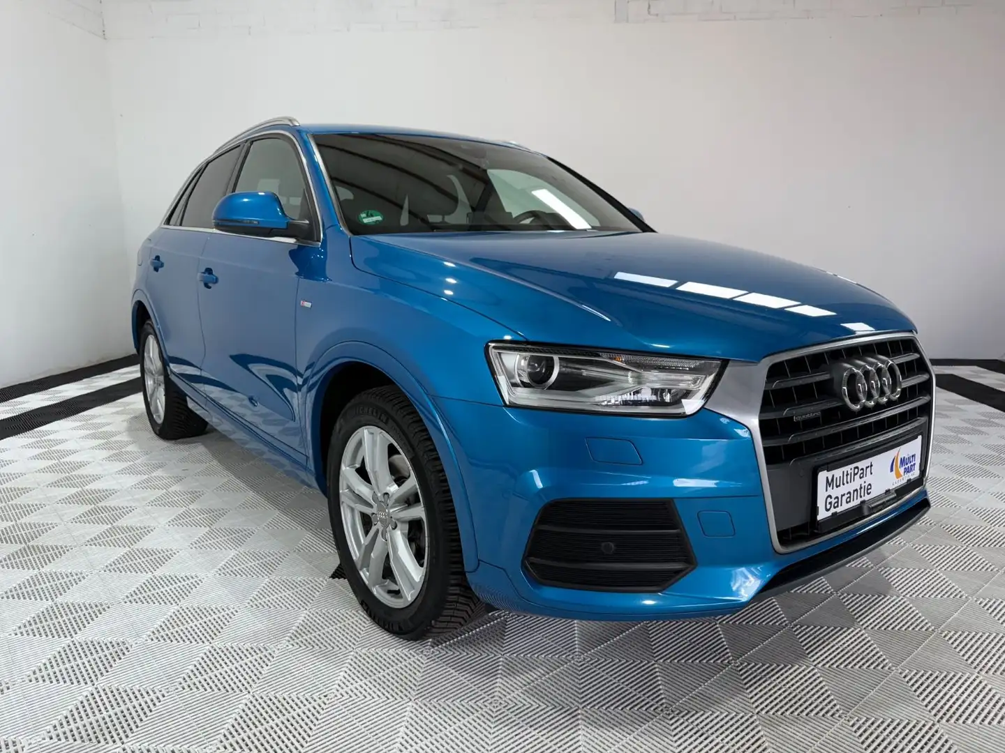 Audi Q3 2.0 TDI quat. S tro. S-Line°Navi°1Hand°Bose Blau - 2