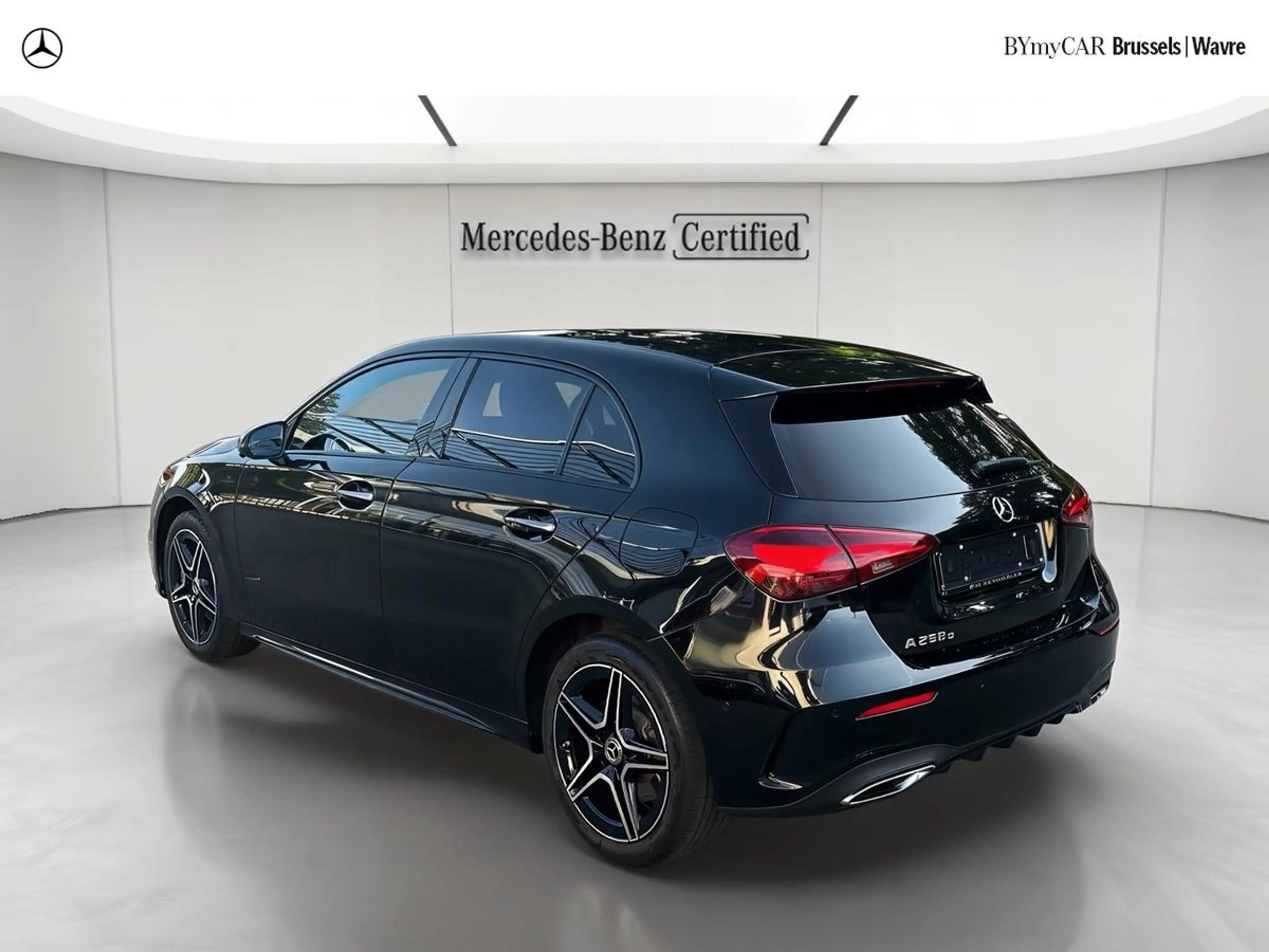 Mercedes-Benz A 250 A e AMG Line — photo 4