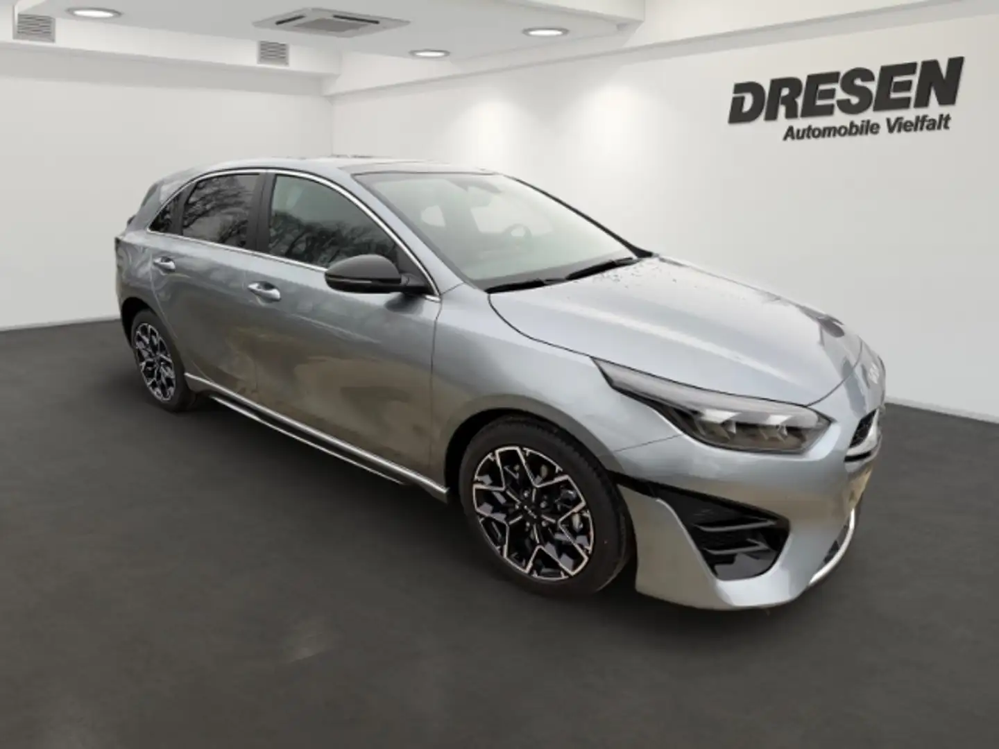 Kia Ceed / cee'd GT-LINE 1.5 DCT NAVI,KLIMA,SITZHZG,KAMERA srebrna - 2