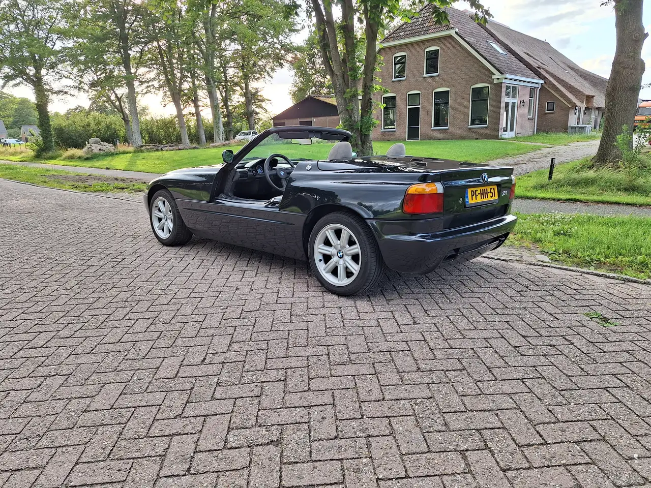 BMW Z1 2.5i 6-cyl. traumschwarz 139000 km, foto 5
