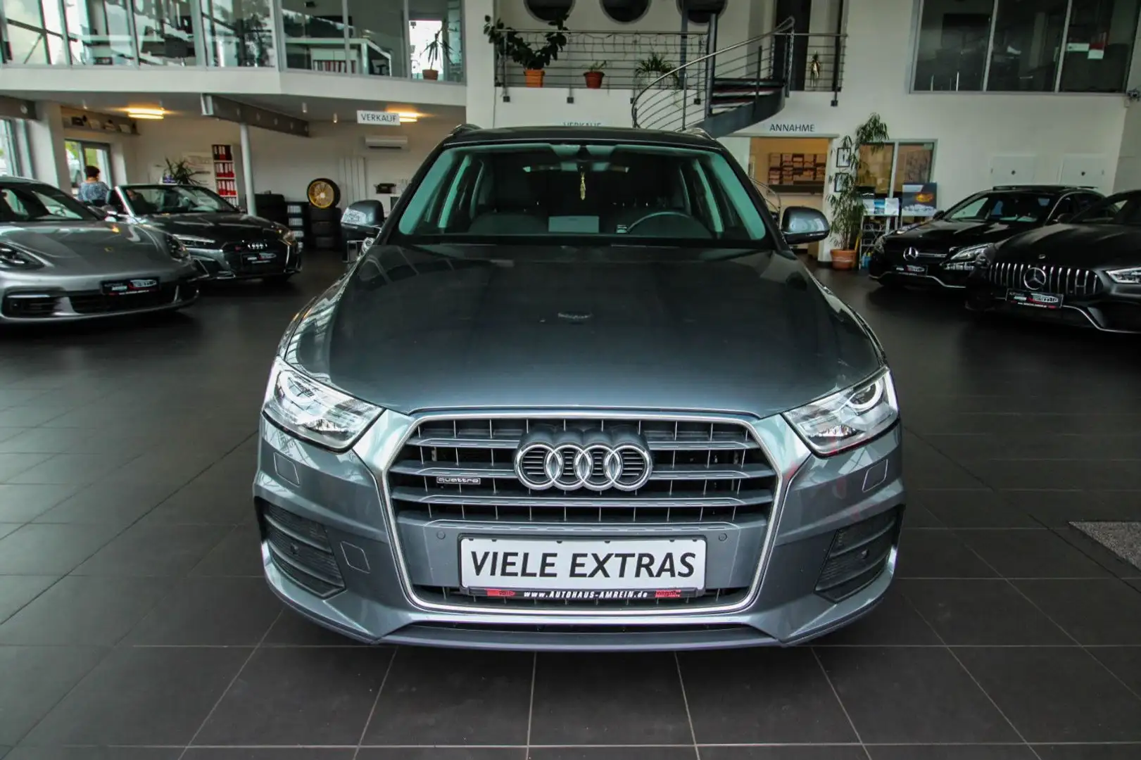 Audi Q3 2.0 TFSI quattro/SHZ/PDC/Bi-Xenon/Alu/ Gris - 2