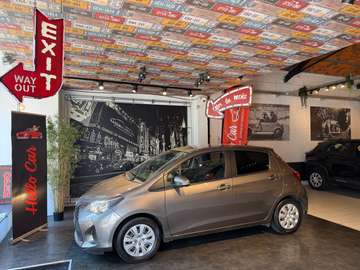 1.0i VVT-i * 1ER PROPRIO * 12.000 KM ! * CARNET FULL * GARANTIE