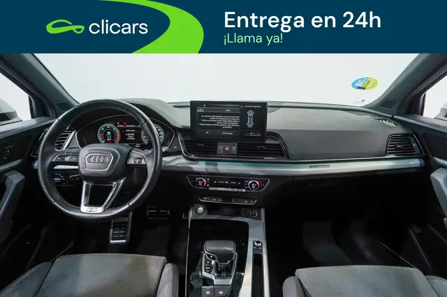 Audi Q5 view 13