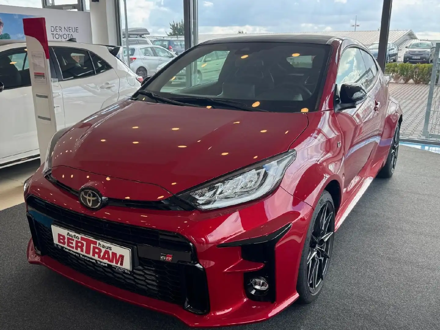 Toyota Yaris GR WRC Tripple Edition Rot - 1