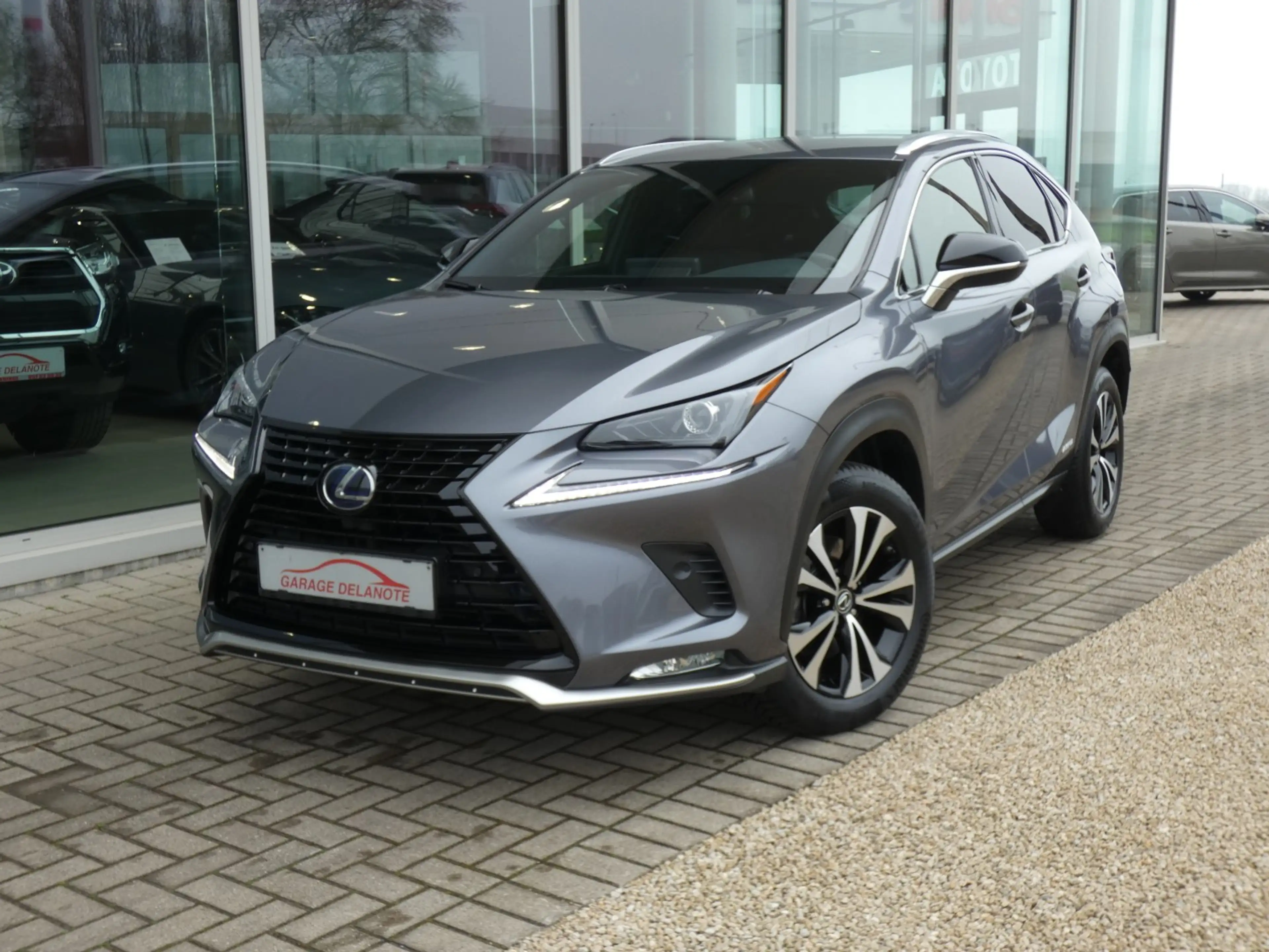 Lexus NX 300h Hybrid AWD BLACK LINE +LEDER +TREKHAAK +DODEHOEK — photo 2