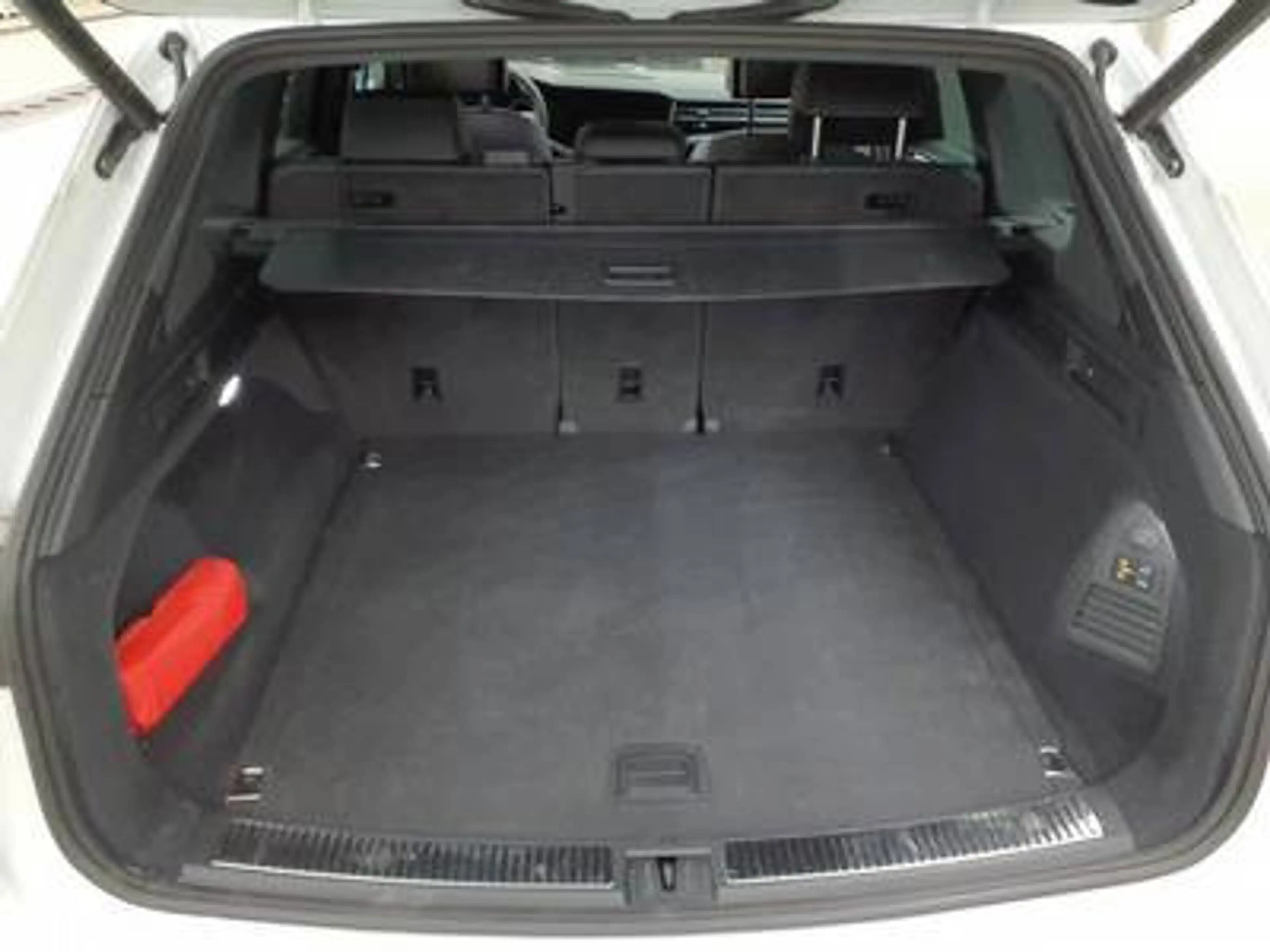 Volkswagen Touareg R-Line 3.0TDI +AHK+LUFT+HUD+ — photo 10