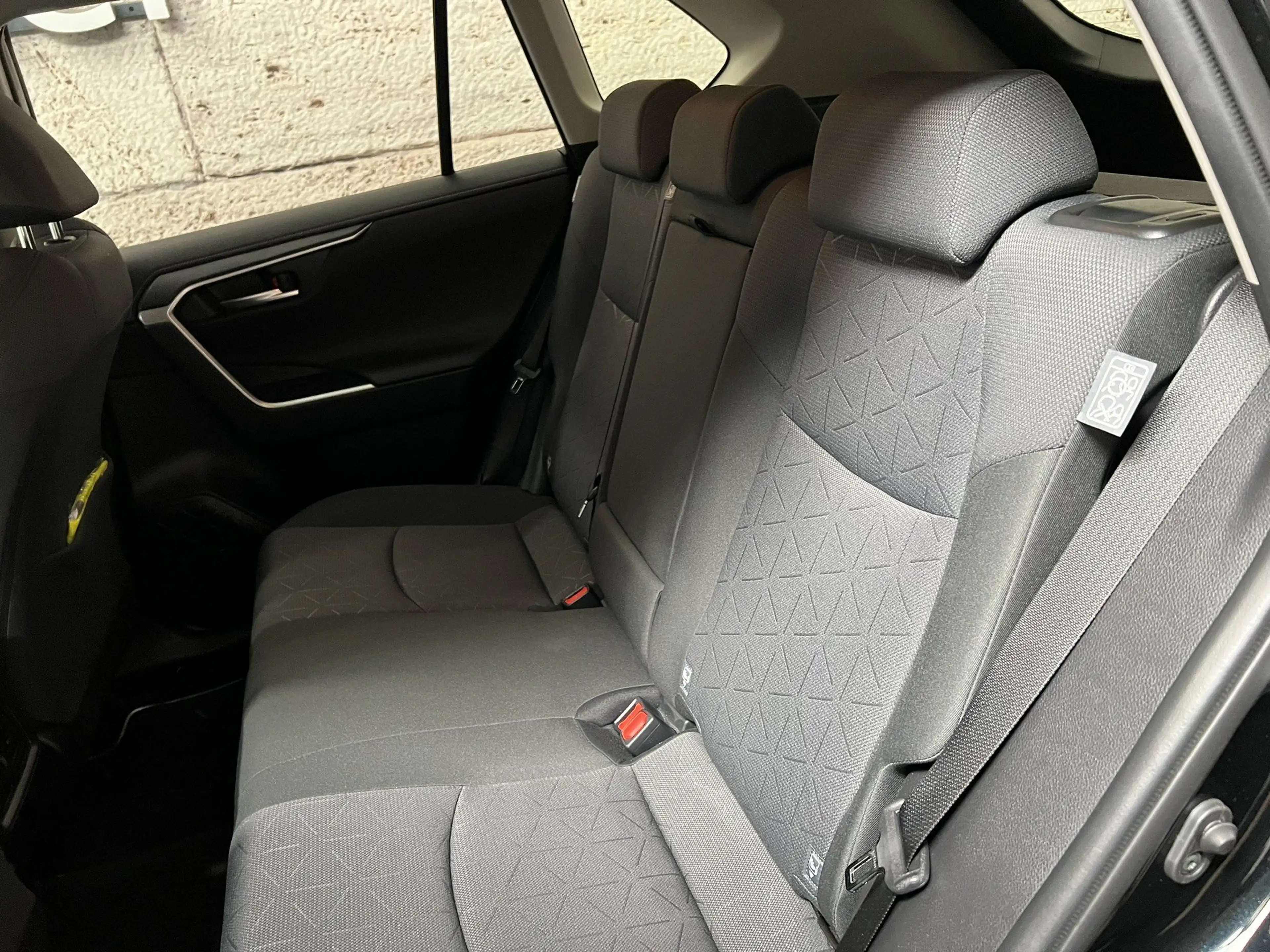 Toyota RAV 4 RAV4 2,5 Hybrid 4x4 Active + Winterpaket — photo 14