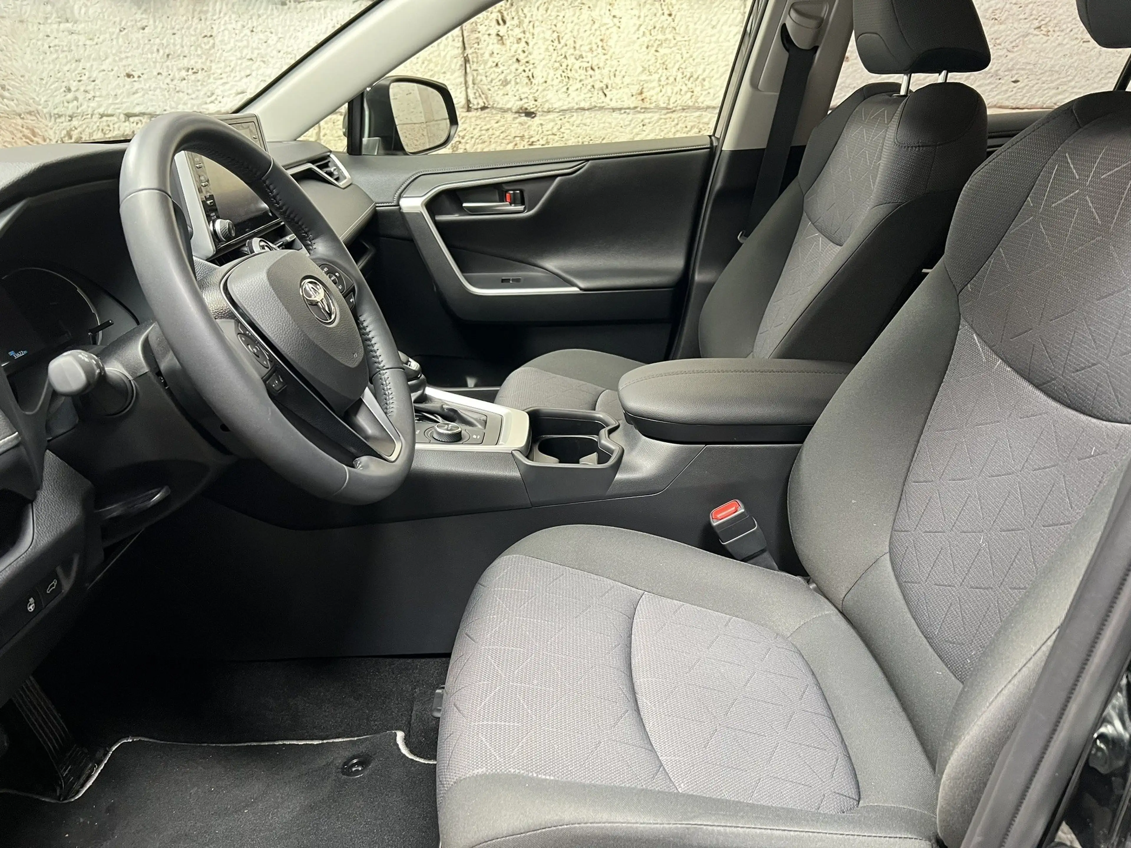 Toyota RAV 4 RAV4 2,5 Hybrid 4x4 Active + Winterpaket — photo 13
