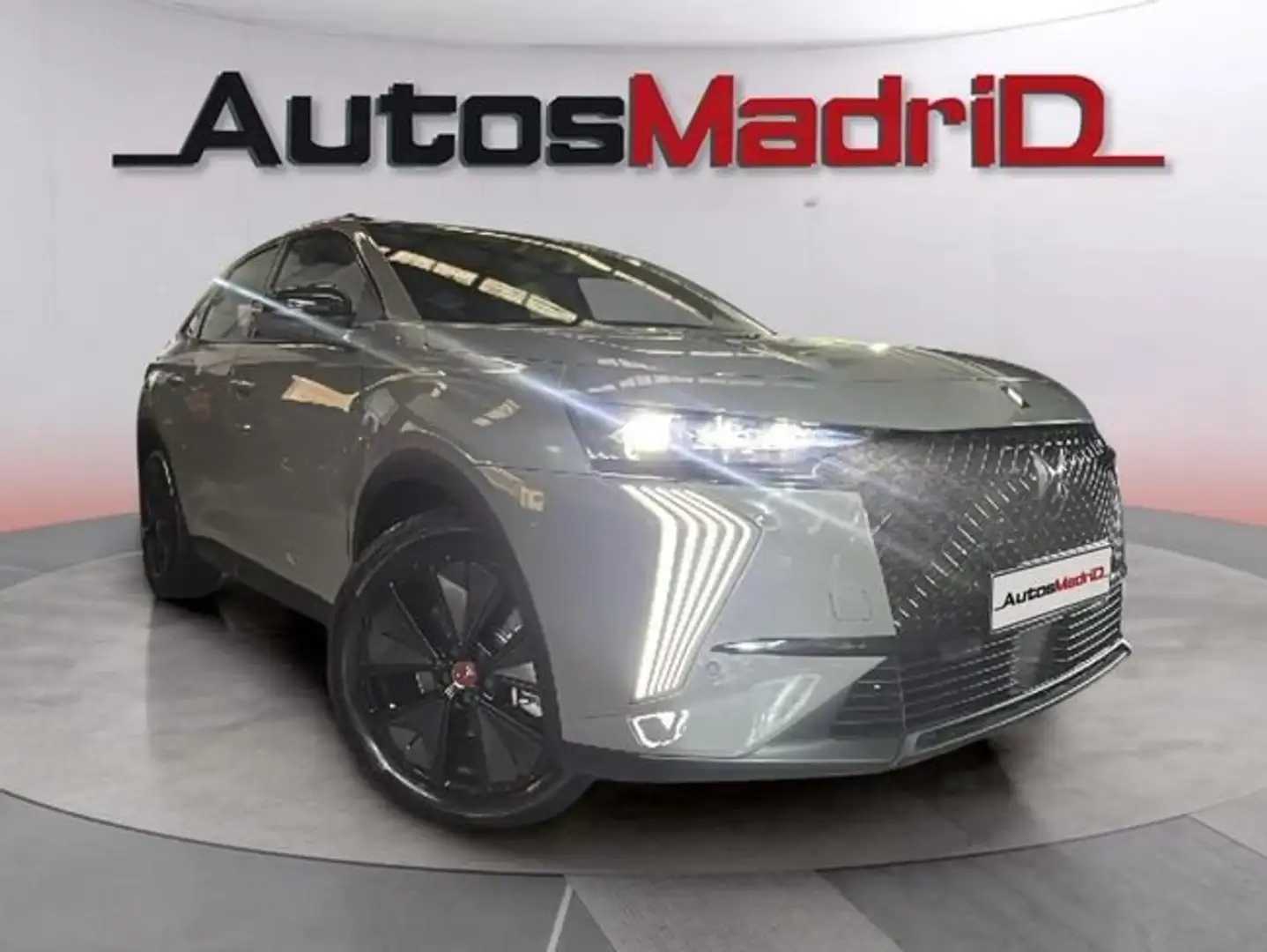 DS Automobiles DS 7 Crossback E-TENSE 225 PERFORMANCE LINE + Gris - 1