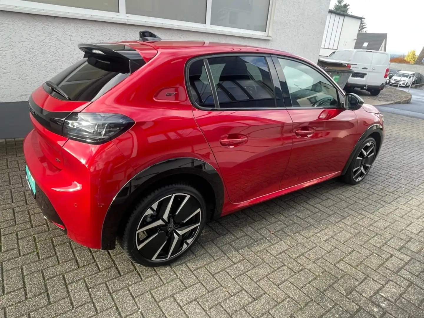 Peugeot 208 GT Rot - 2