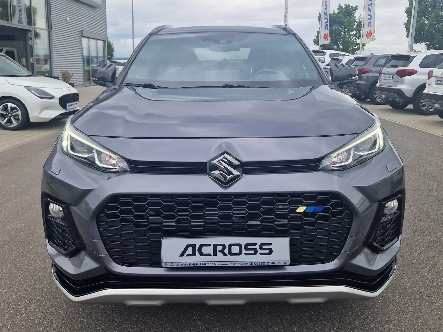 Suzuki Across PLUG-IN HYBRID Gris - 2
