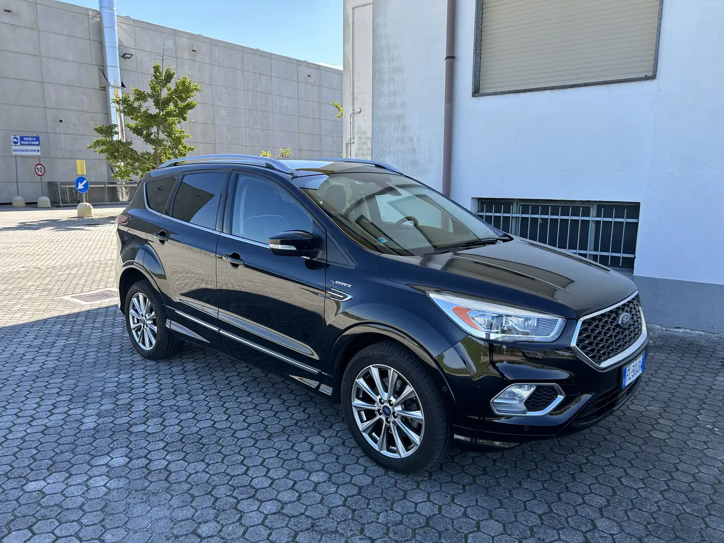 Ford Kuga 2.0 tdci Vignale s&s awd 150cv powershift - 1