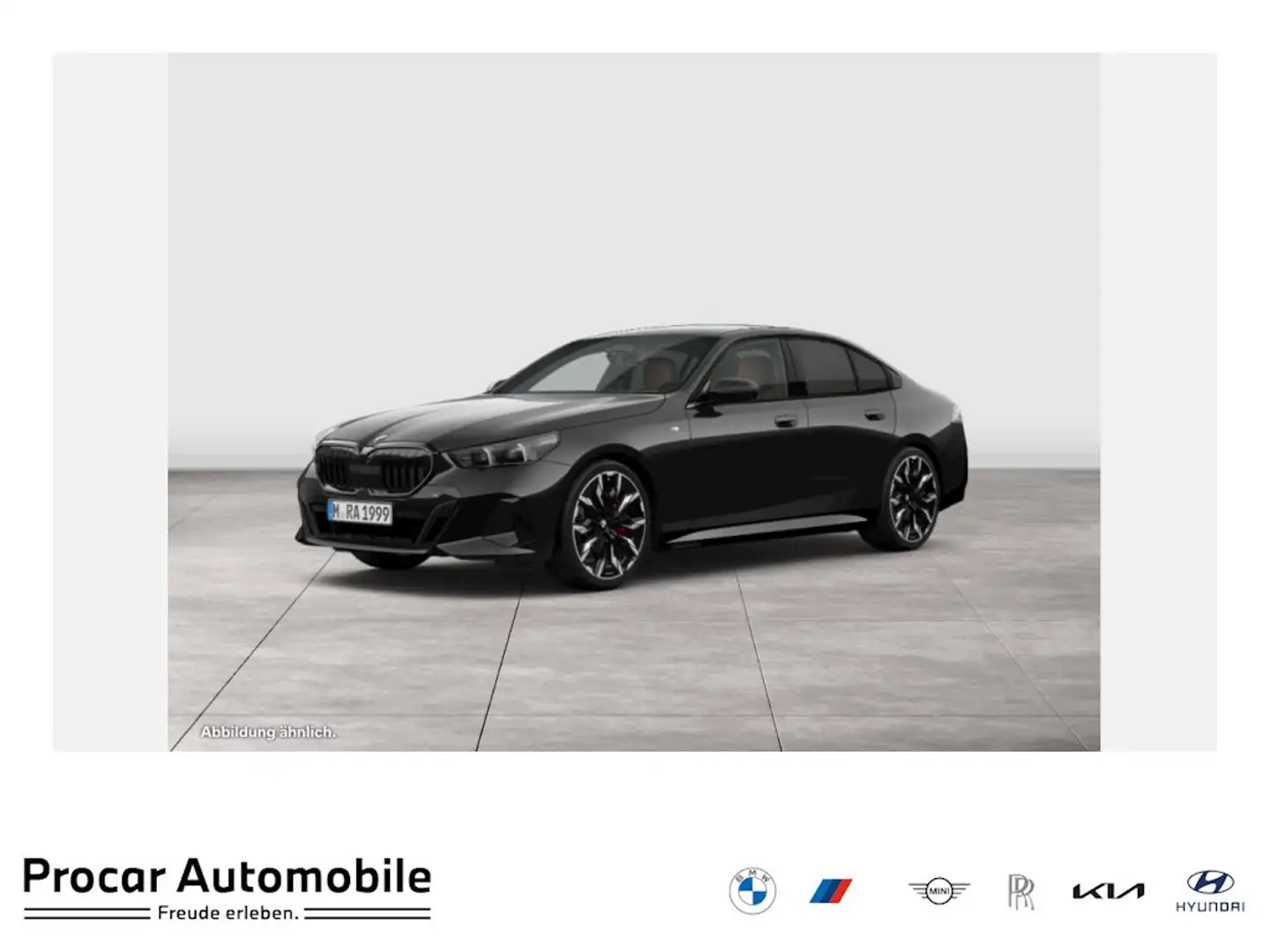 BMW 520 d xDrive M Sport HUD PANO ACC AHK RFK NAVI Schwarz - 1