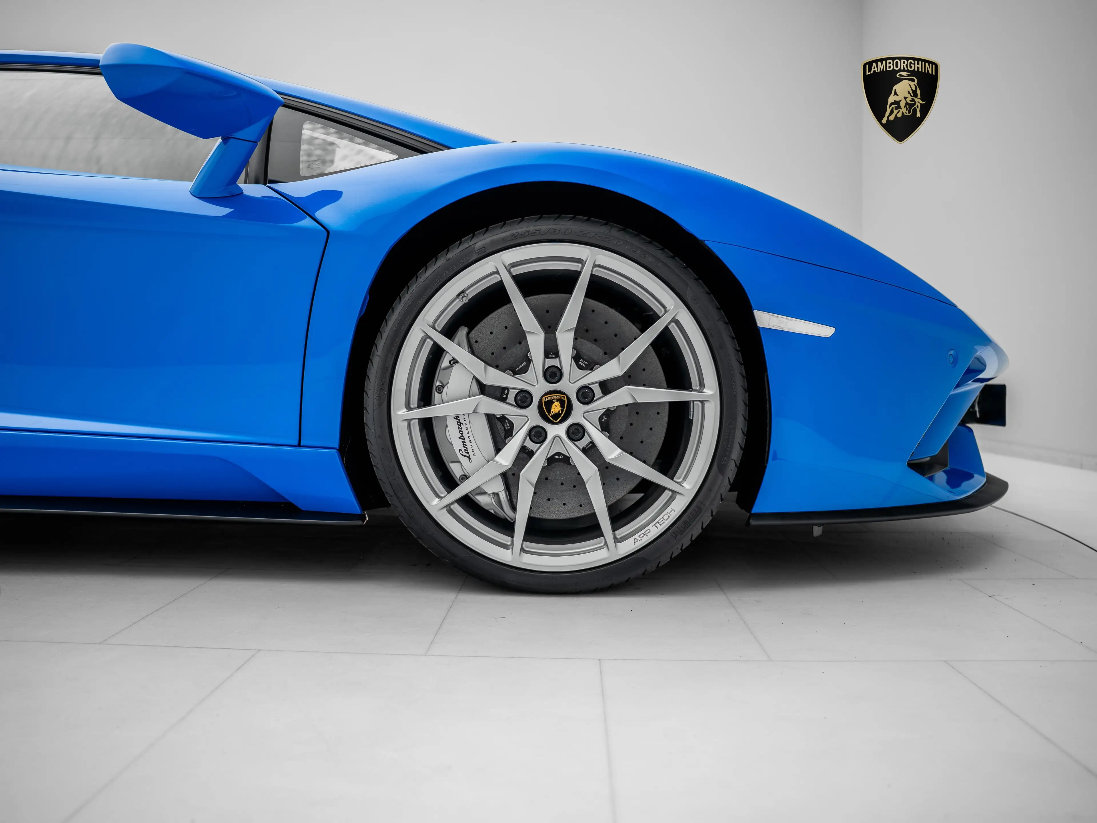 Lamborghini Aventador S Lamborghini Hamburg — photo 6