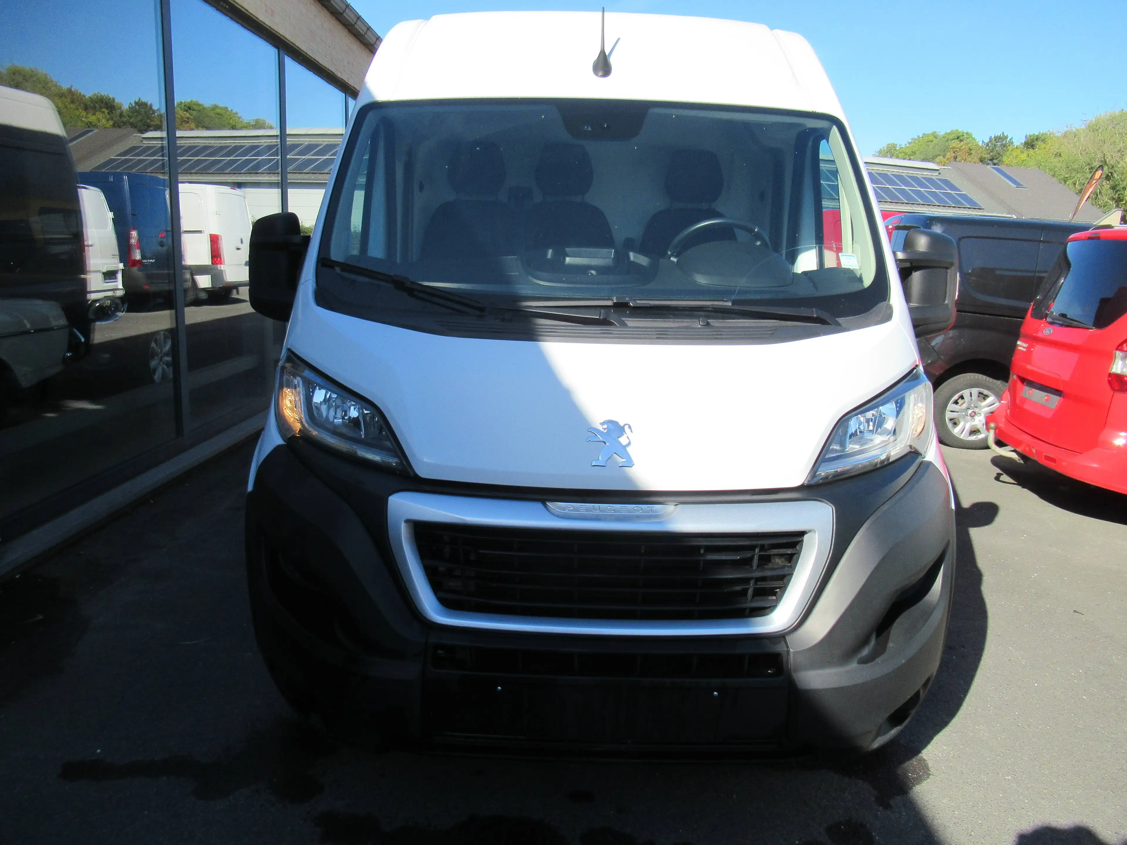 Peugeot Boxer Boxer 2.2 BlueHDi L2H2 S/S 17500€+tva /btw — photo 3
