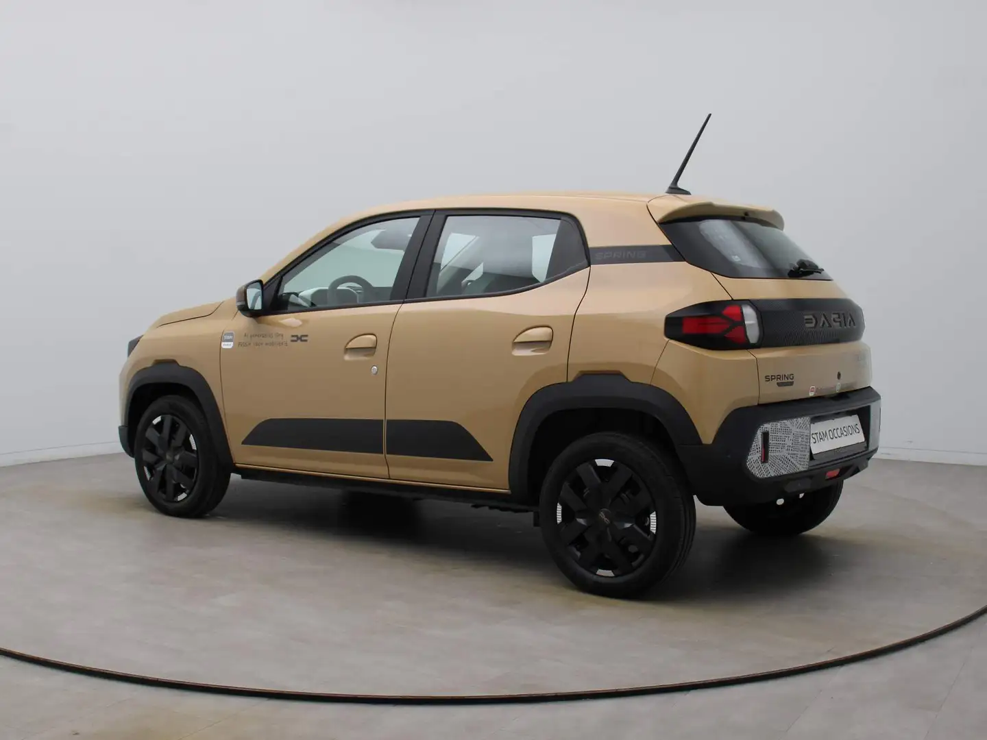 Dacia Spring Extreme 65 26.8 kWh Airco | Camera | Navi Brown - 2