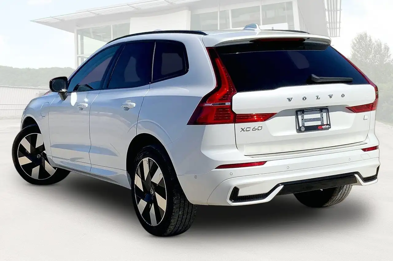 Volvo XC60 снимка Volvo XC60