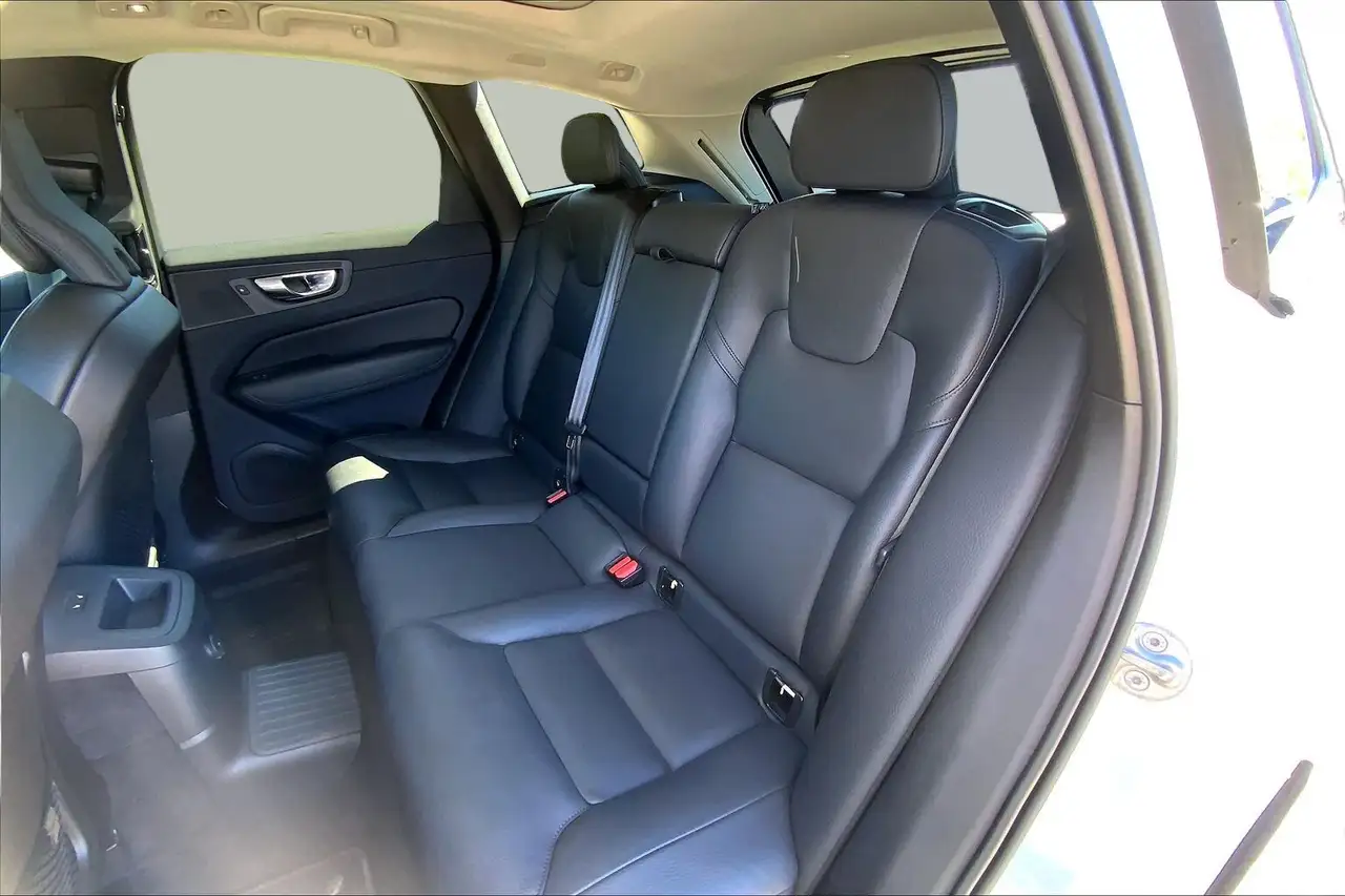 Volvo XC60 снимка Volvo XC60