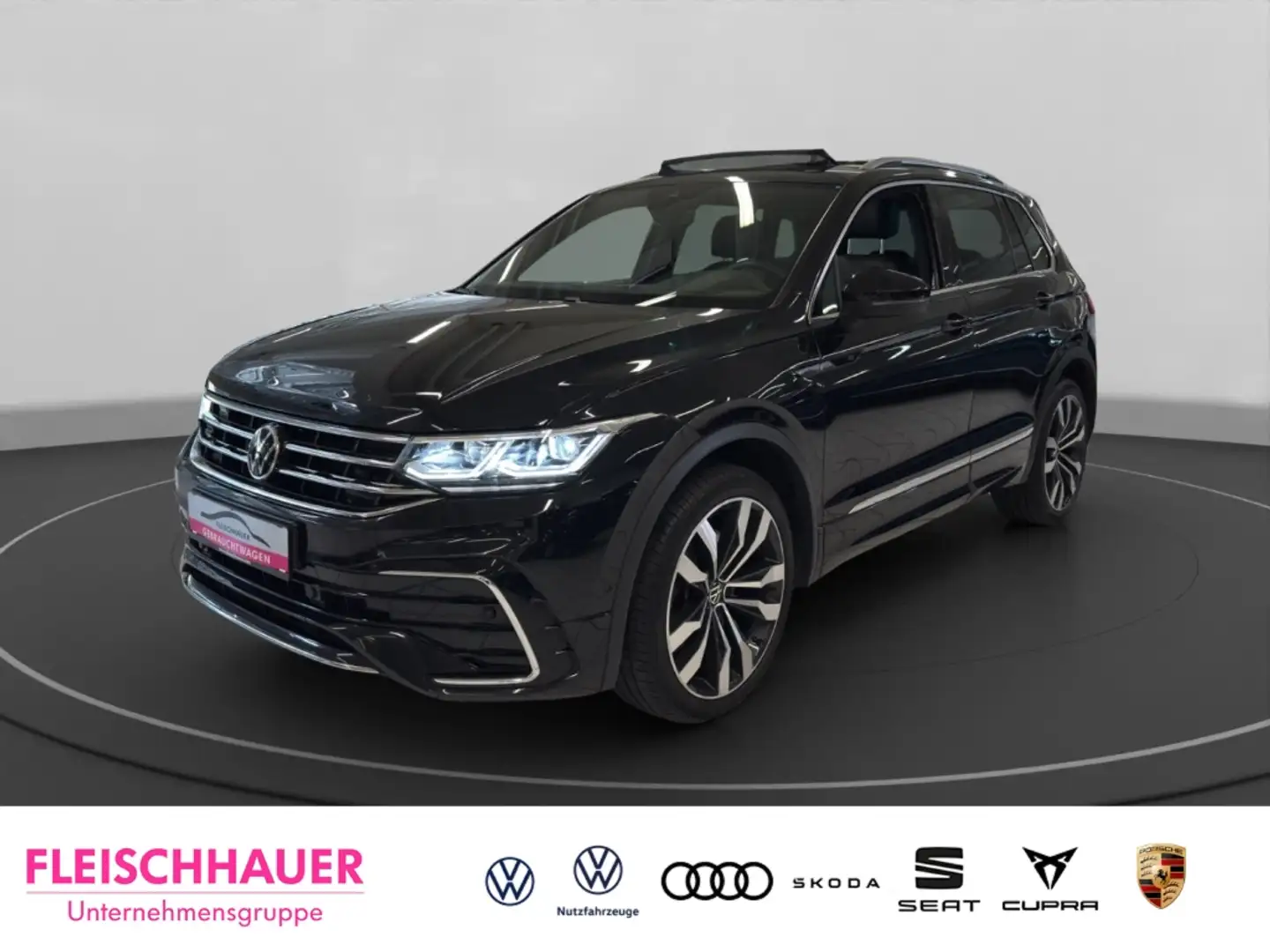 Volkswagen Tiguan R-Line 2.0 TDI 4M Matrix+AHK+Pano+20''+Navi+DCC Schwarz - 1