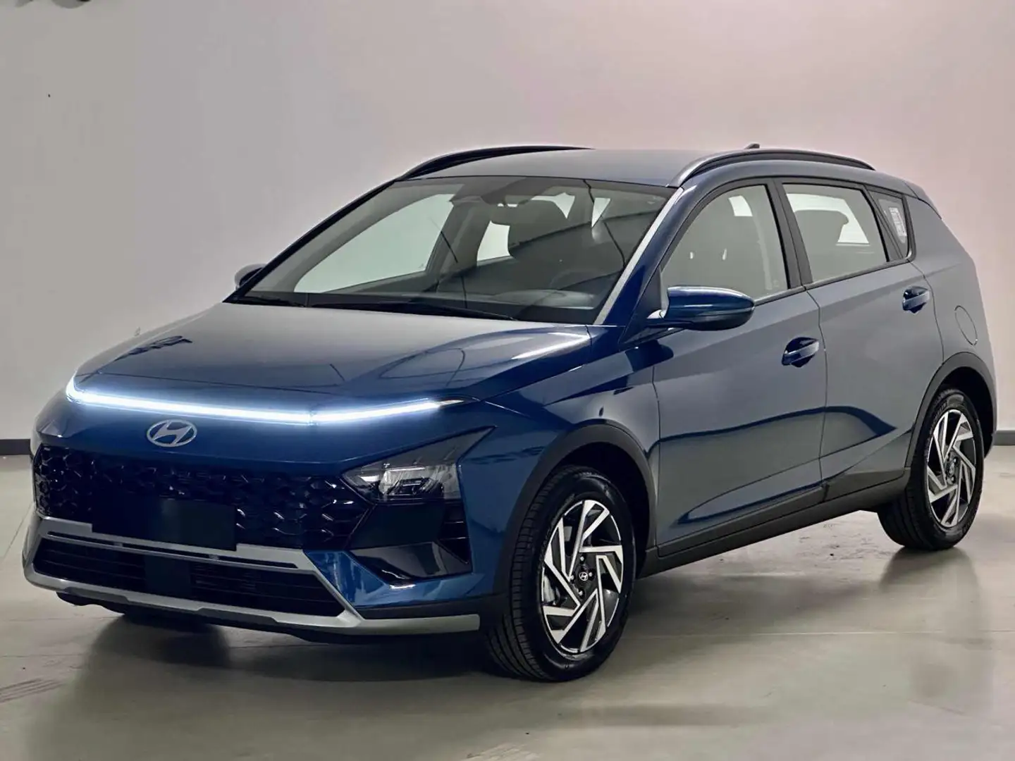 Hyundai BAYON 1.2 GPL MT XLine Modrá - 1