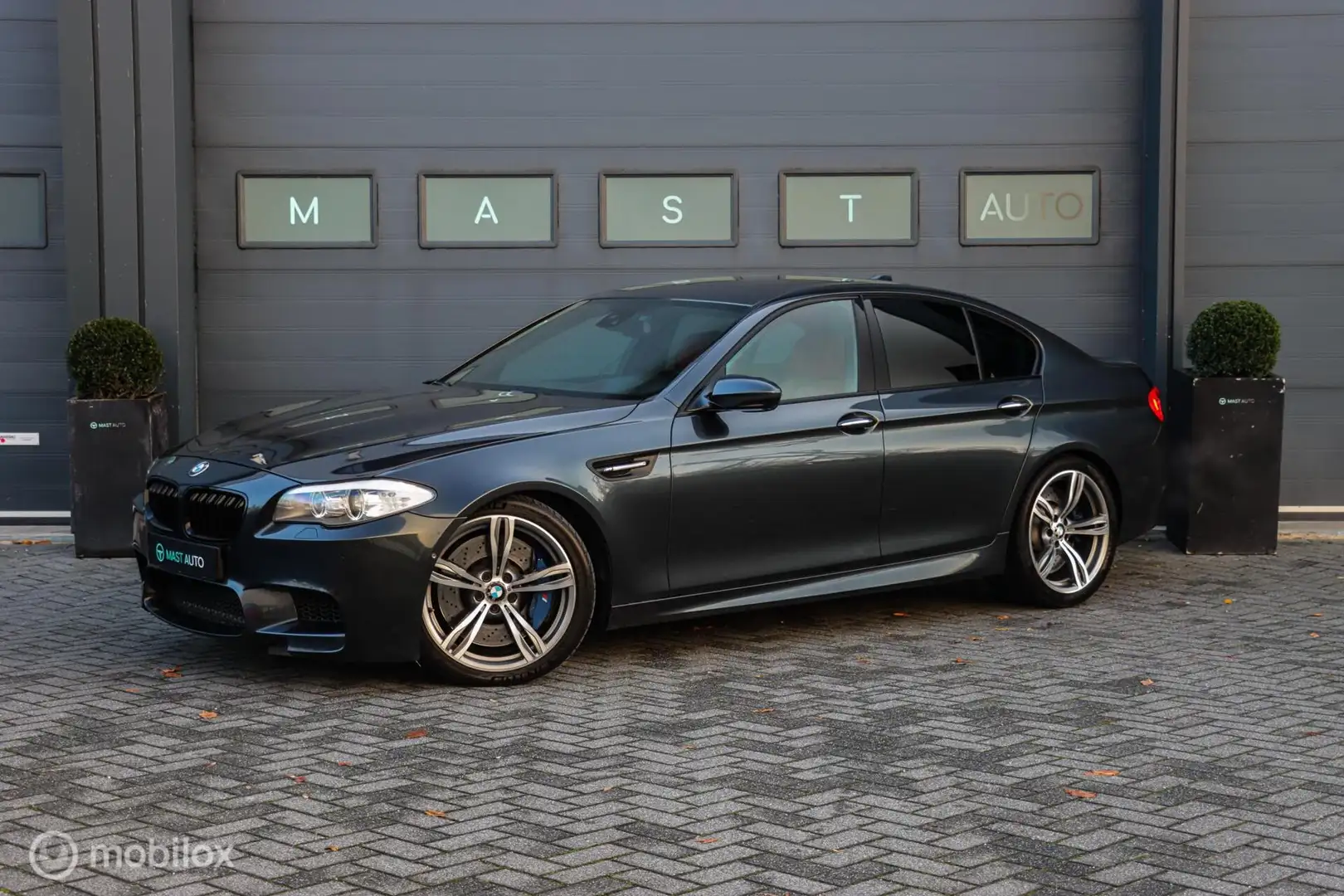 BMW M5 5-serie Grau - 1