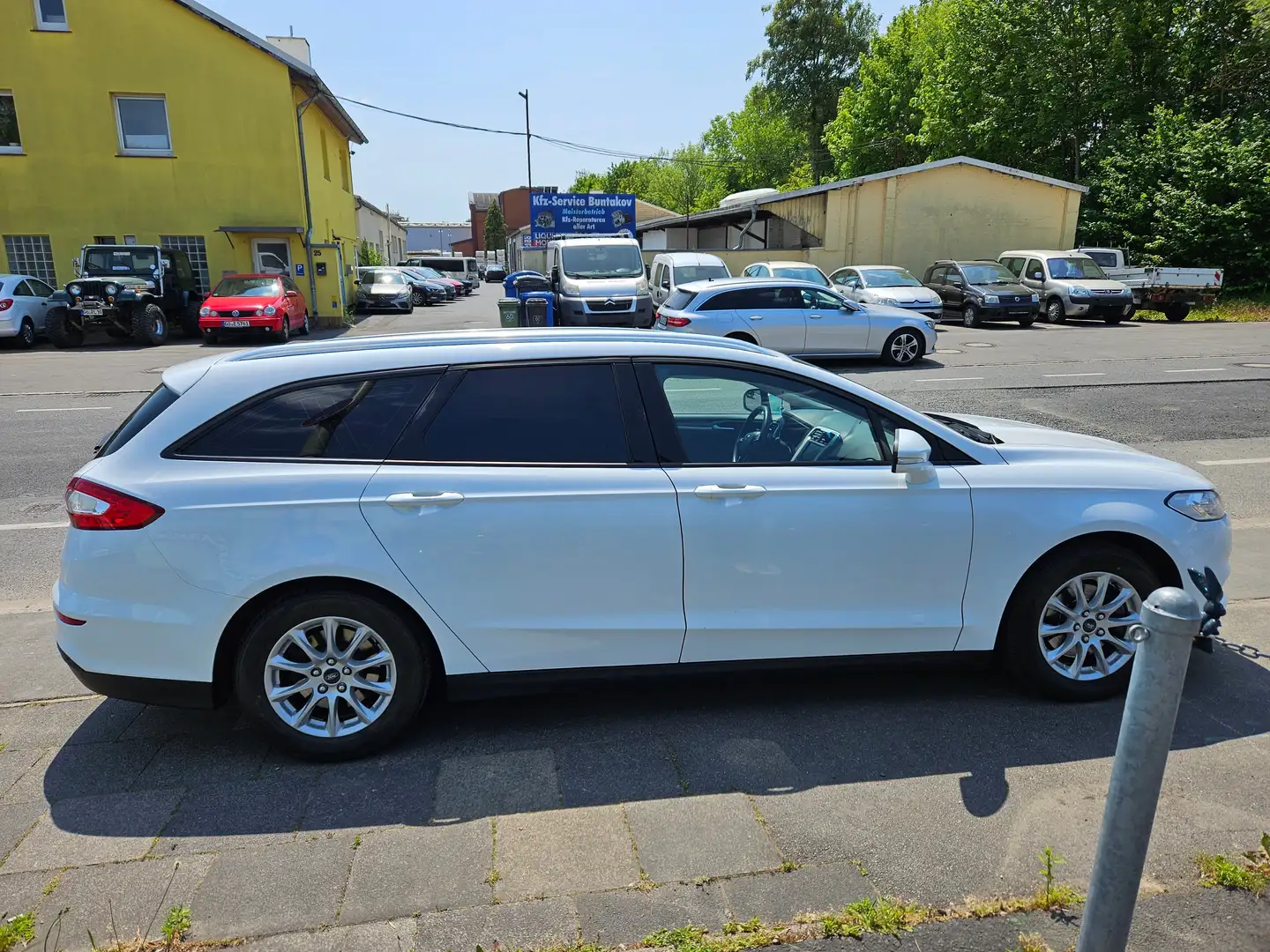 Ford Mondeo Business Edition Turnier Blanc - 2