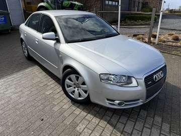 A4 2.0i 20v S line Multitronic