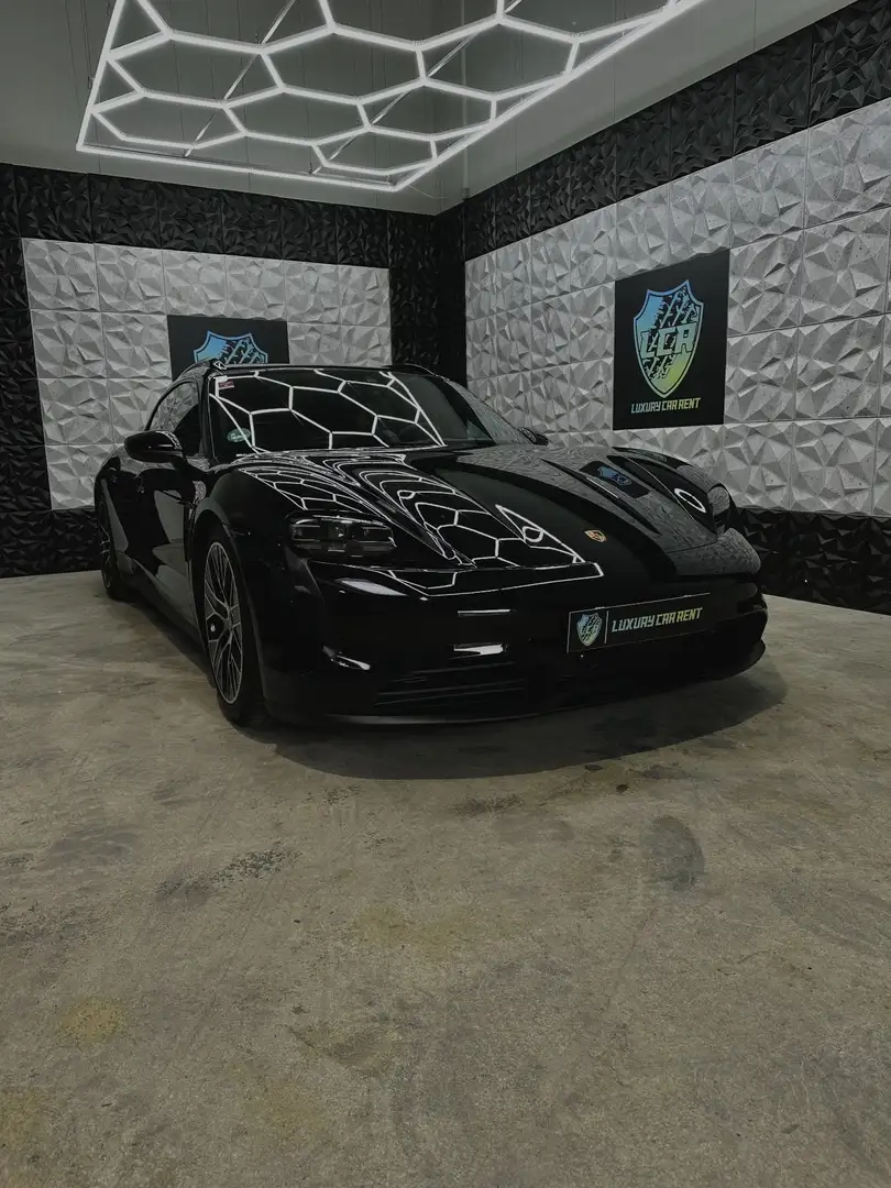 Porsche Taycan 4 Cross Turismo 83,7kWh Schwarz - 1