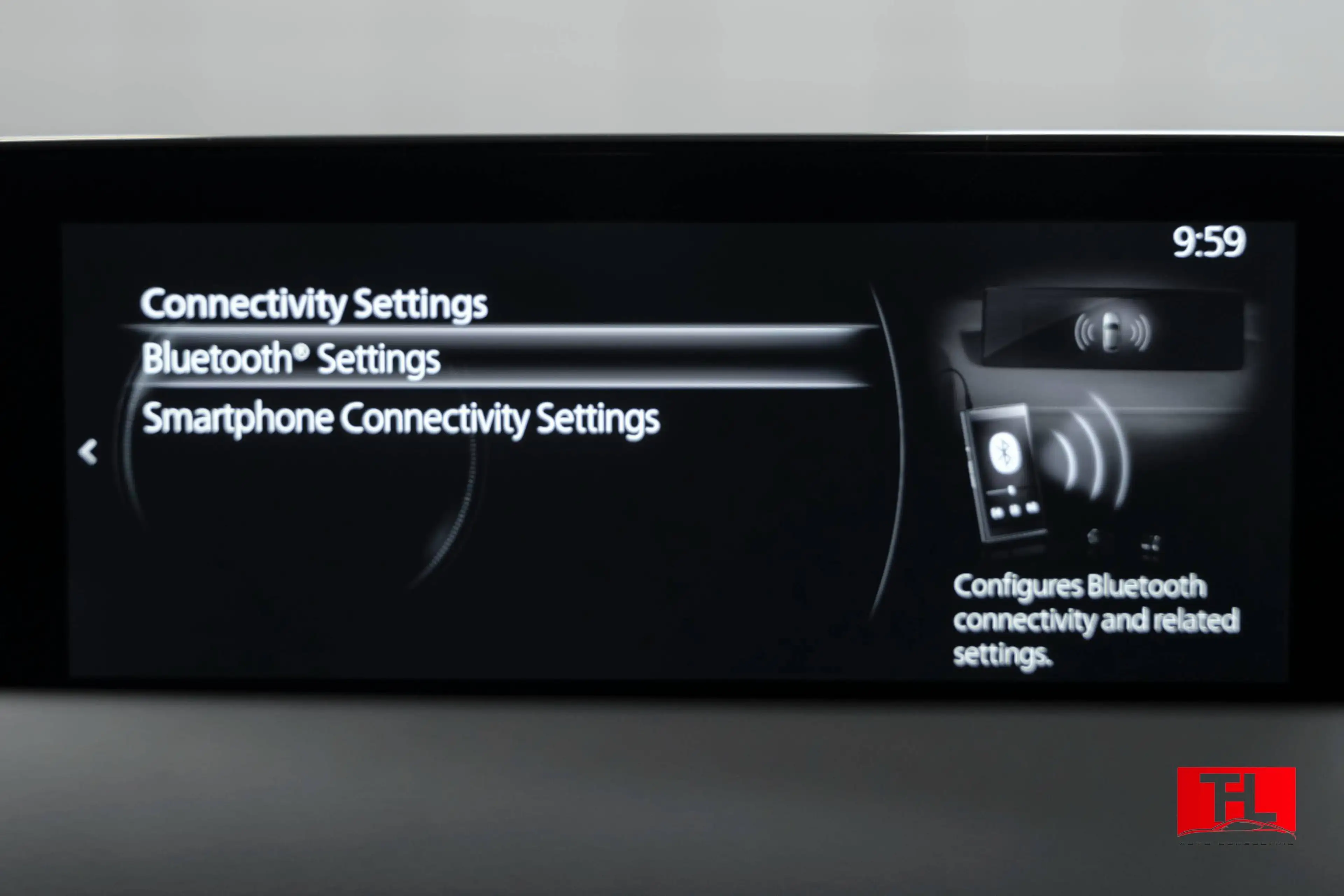 Mazda MX-30 MX-30 17.8 kWh e-SKYACTIV R-EV Edition R (125kW) — photo 15