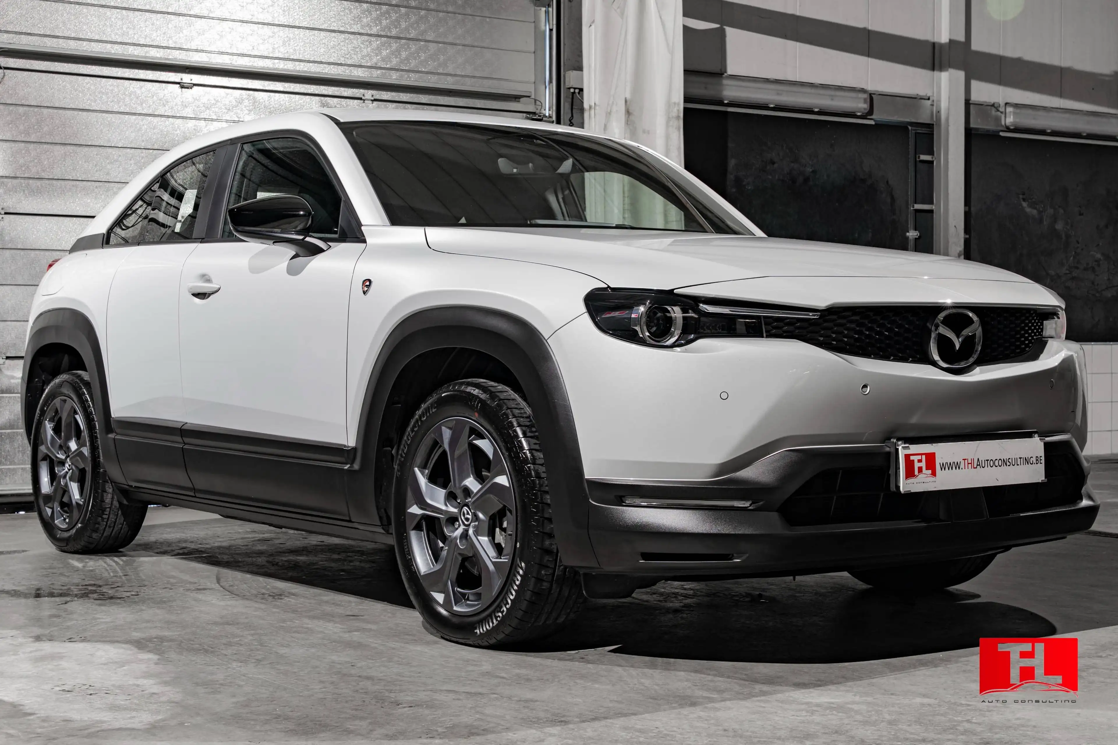 Mazda MX-30 MX-30 17.8 kWh e-SKYACTIV R-EV Edition R (125kW) — photo 5