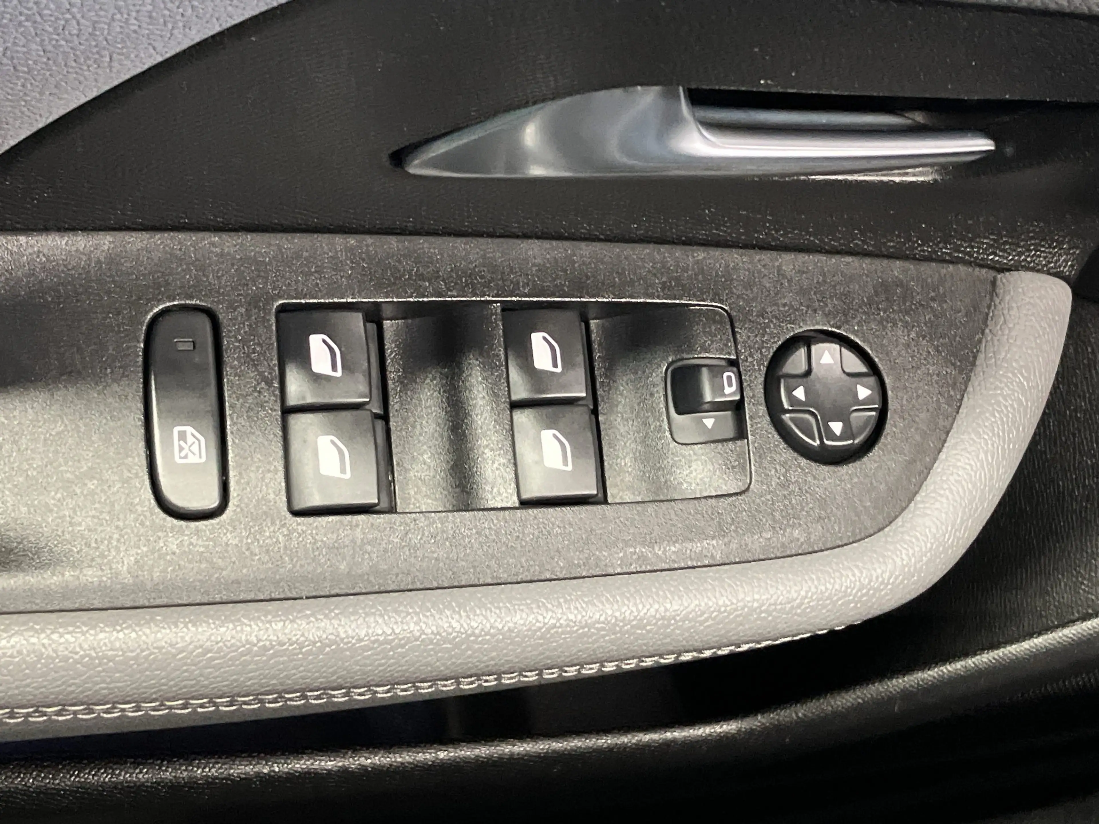 Opel Mokka-E Elegance ACC+AUT+Fernlichtass.+Kam.+LED — photo 14