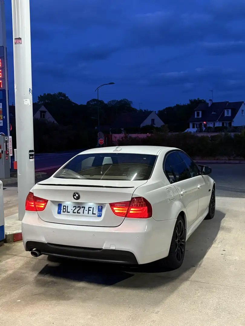 BMW 320 320d xDrive 184 ch Edition Sport A - 1