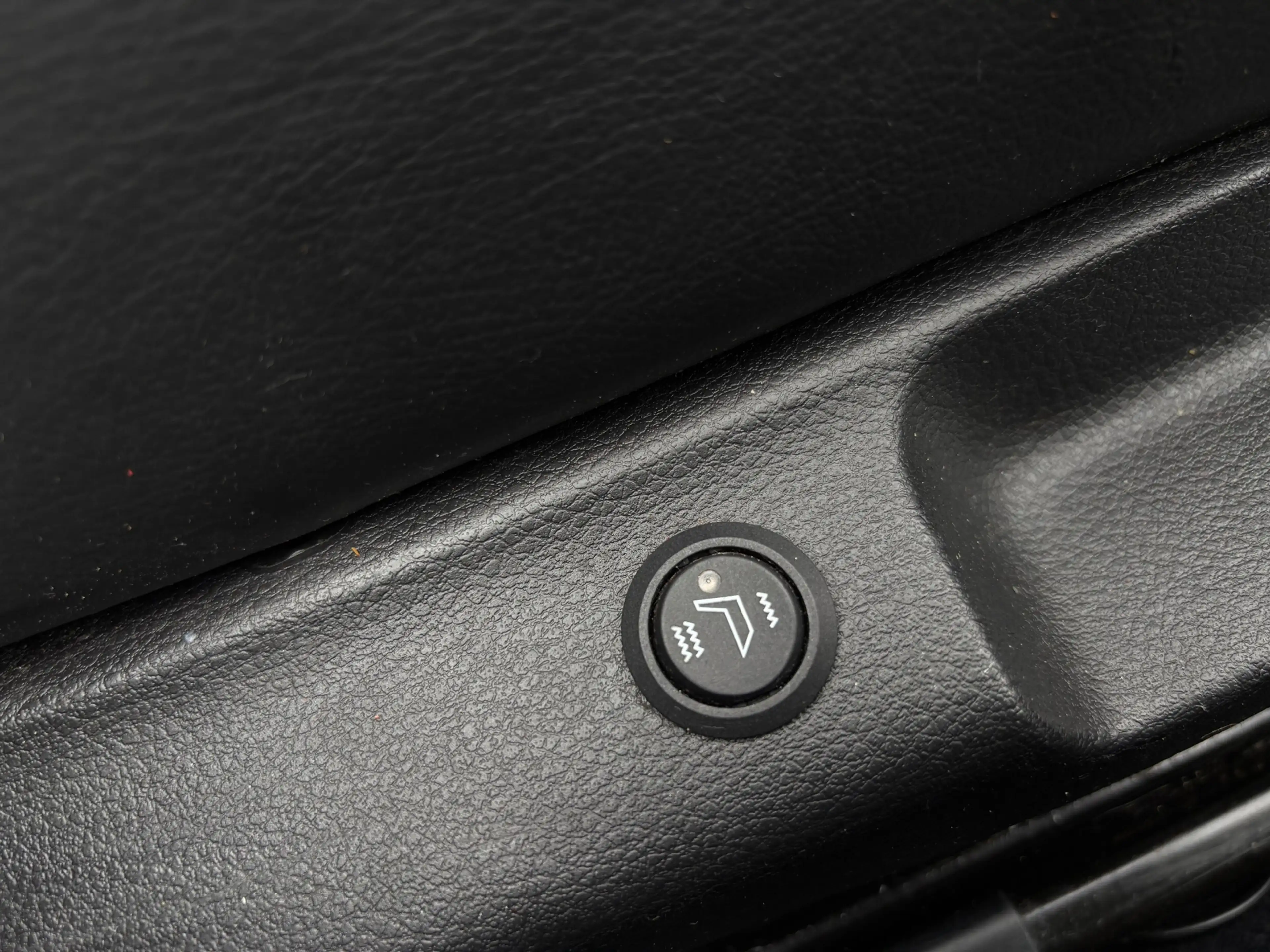 Volkswagen Beetle 1.2 TSI Design | Leder | Stoelverwarming | Fender — photo 15