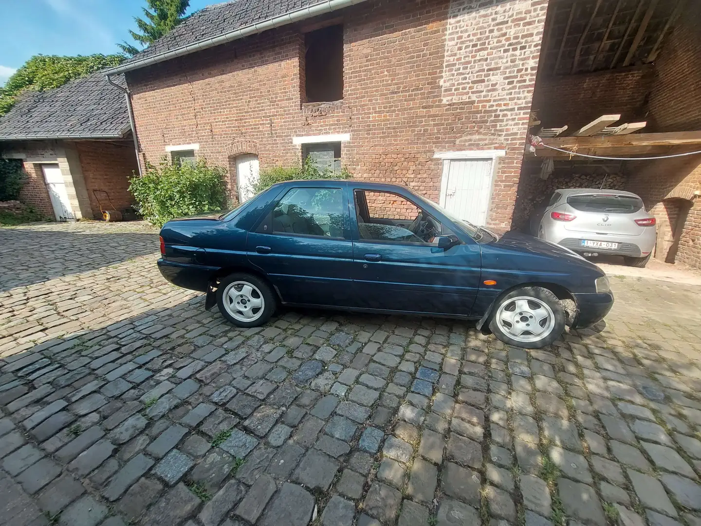 Ford Escort Aut. Ghia Bleu - 2