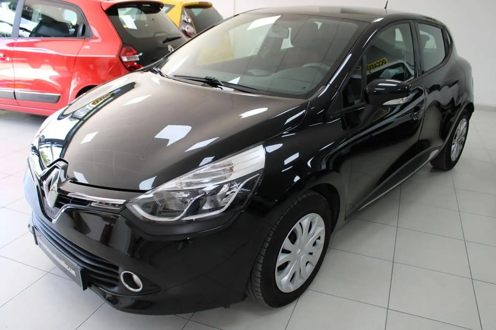 Renault Clio IV 1.2 16V 75CH TREND Noir - 1