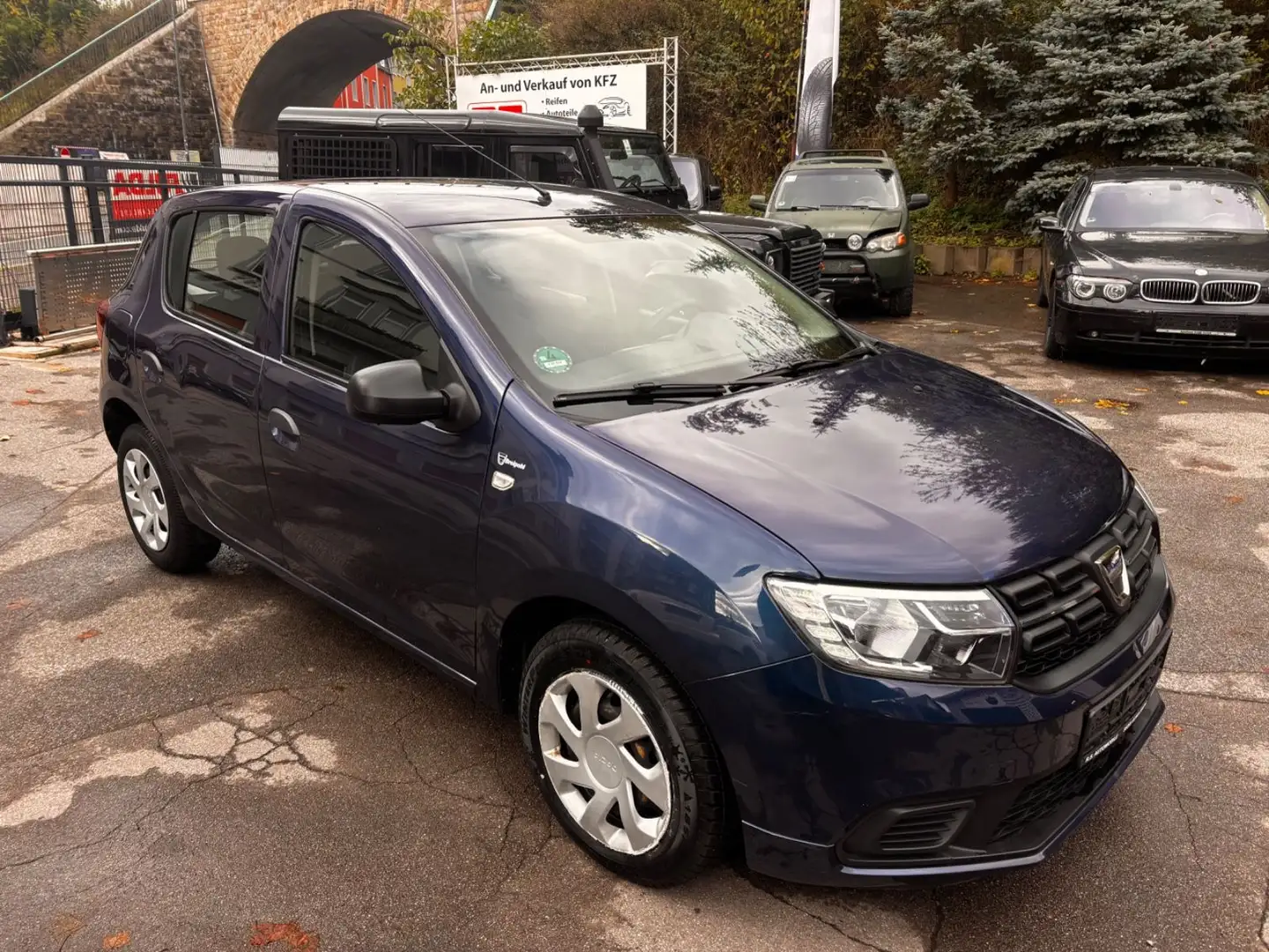 Dacia Sandero II Essential Blau - 2