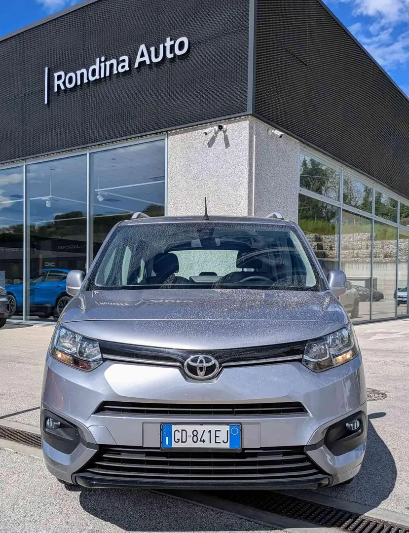 Toyota Proace City 1.5D 100 CV S&S Short D Executive Grigio - 1
