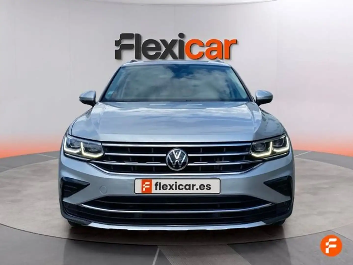 Volkswagen Tiguan 2.0TDI Life DSG 110kW Gris - 2