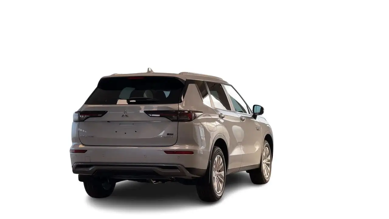 Mitsubishi Outlander снимка Mitsubishi Outlander