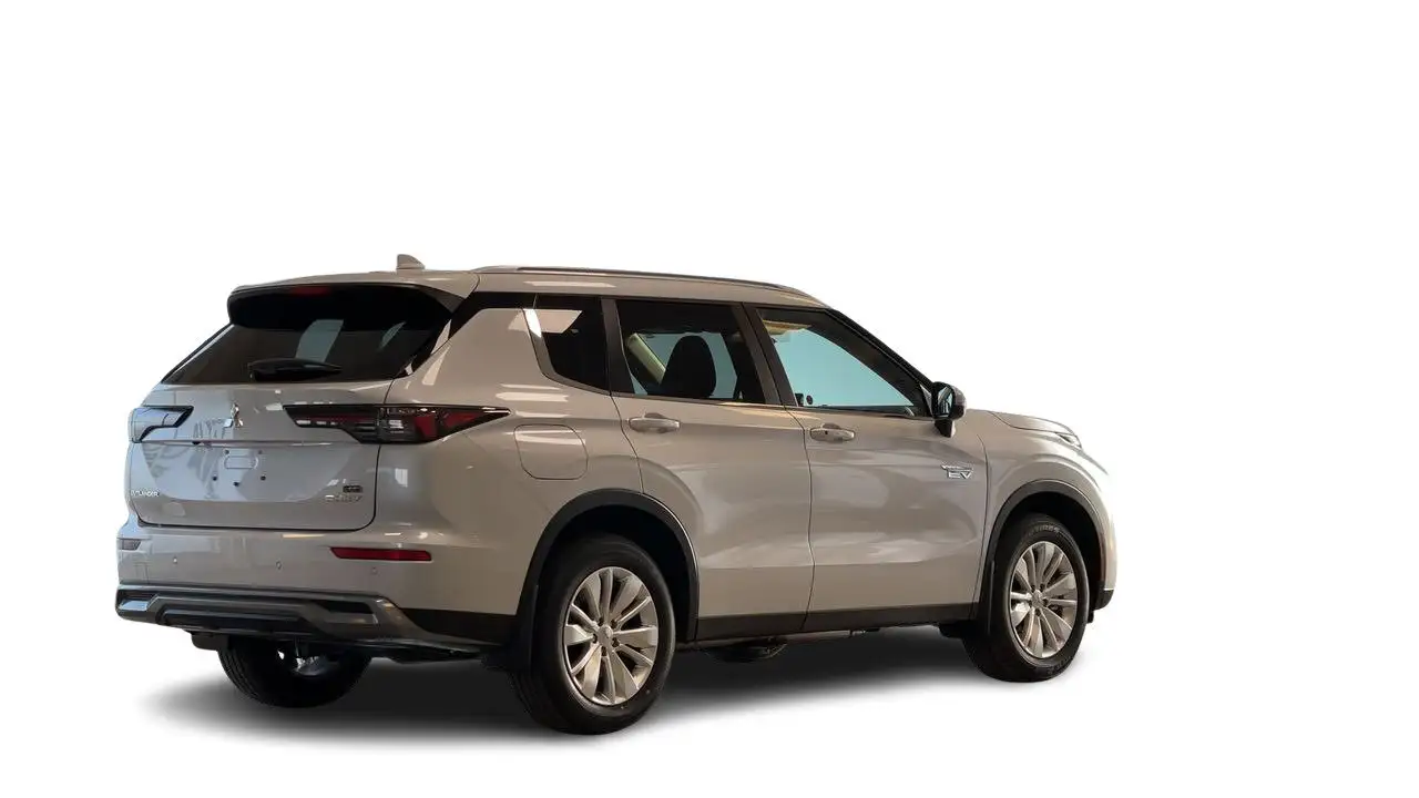 Mitsubishi Outlander снимка Mitsubishi Outlander