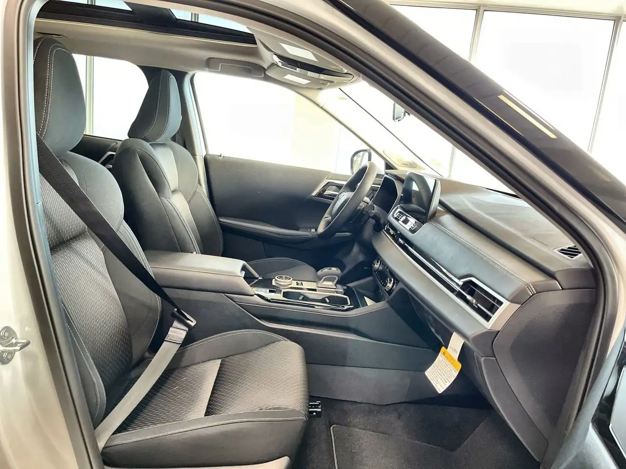 Mitsubishi Outlander снимка Mitsubishi Outlander