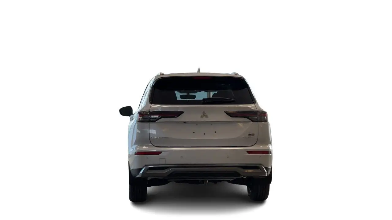 Mitsubishi Outlander снимка Mitsubishi Outlander