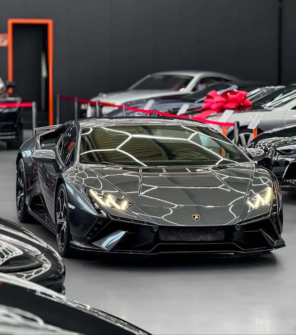 Lamborghini Huracán Huracan Tecnica / Carbon Šedá - 1