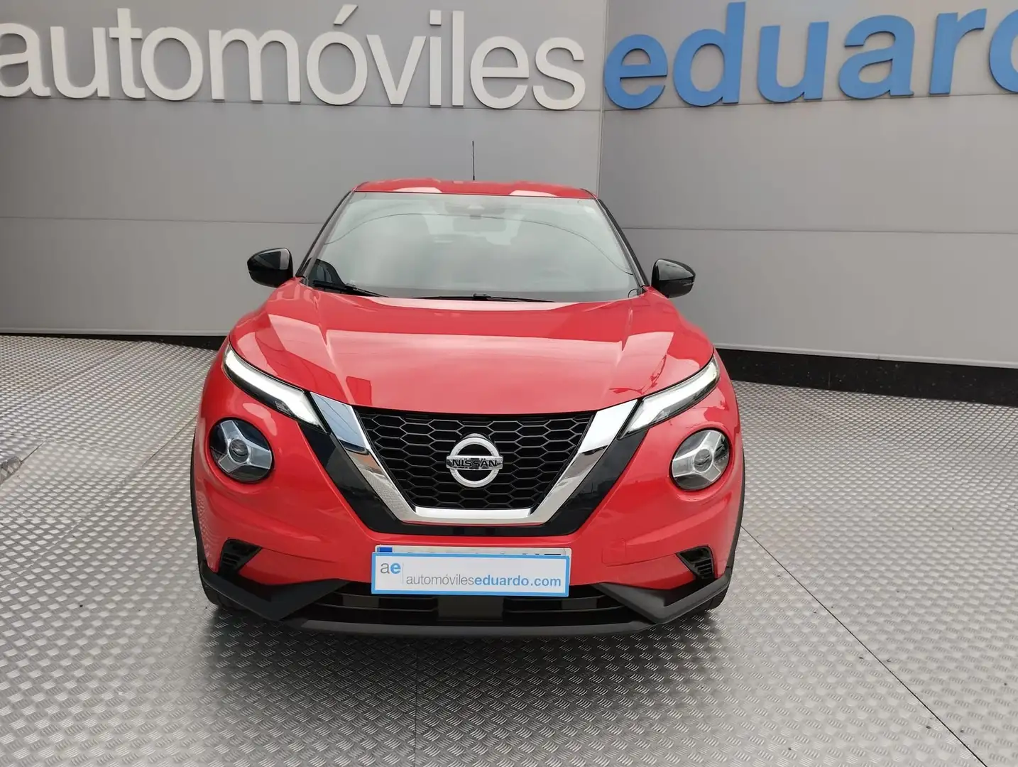 Nissan Juke 1.0 DIG-T Acenta 4x2 117 Rojo - 2