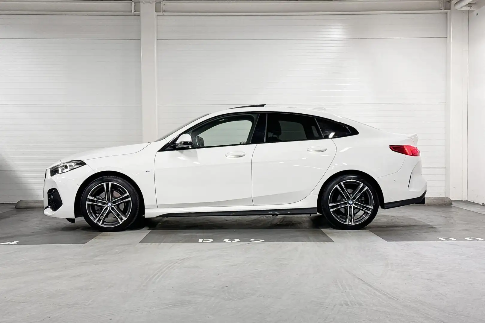 BMW 218 2 Serie Gran Coupé 218i | M-Sport | Travel Pack | Wit - 2