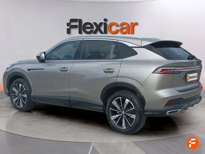 MG HS 2025, foto 7