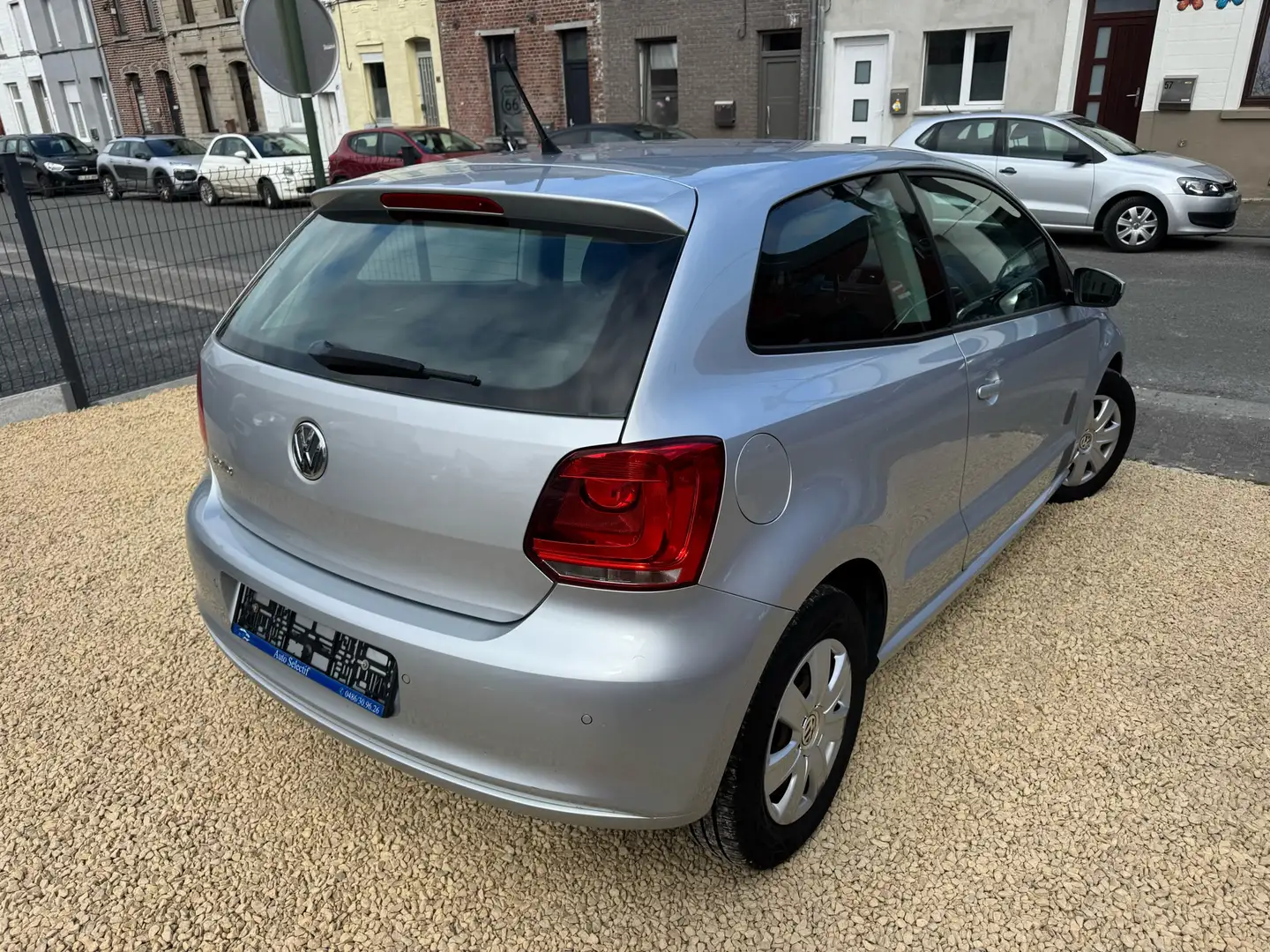 Volkswagen Polo 1.2 ESSENCE /75000KM // CARNET COMPLET//1 er Main - 2