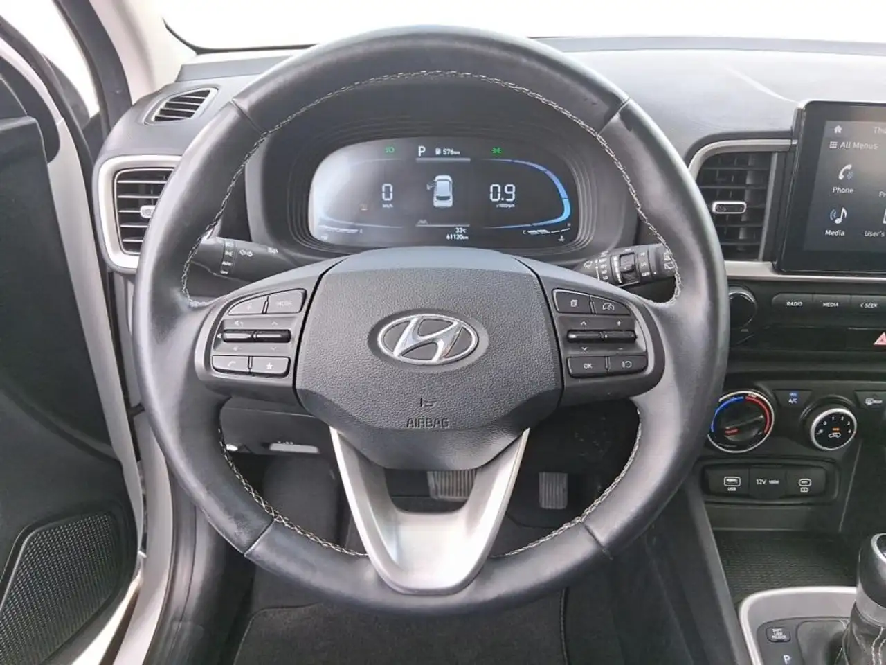 Hyundai Venue снимка Hyundai Venue